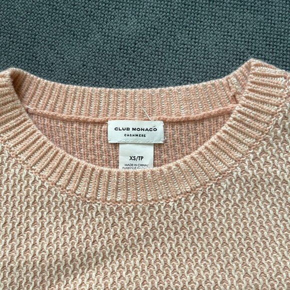 Club Monaco Light Pink Preppy Cropped Cashmere sweater - Picture 5 of 7